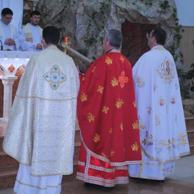 4 aprilie: Roman: Olimpiada Naţională de Religie - limba română, cultele romano-catolic şi greco-catolic. Ziua a II-a