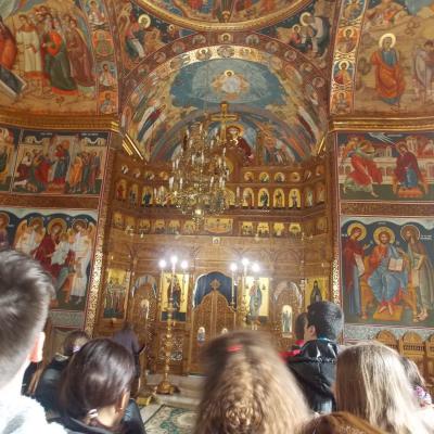 5 aprilie: Roman: Olimpiada Naţională de Religie - limba română, cultele romano-catolic şi greco-catolic. Ziua a III-a