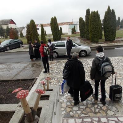 6 aprilie: Roman: Olimpiada Naţională de Religie - limba română, cultele romano-catolic şi greco-catolic. Ziua a IV-a