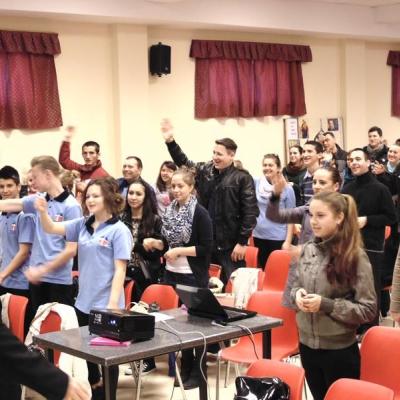6 aprilie: Bacău: Zi plină de bucurie pentru tinerii din Acţiunea Catolică