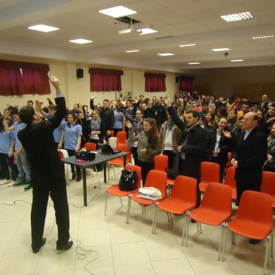 6 aprilie: Bacău: Zi plină de bucurie pentru tinerii din Acţiunea Catolică
