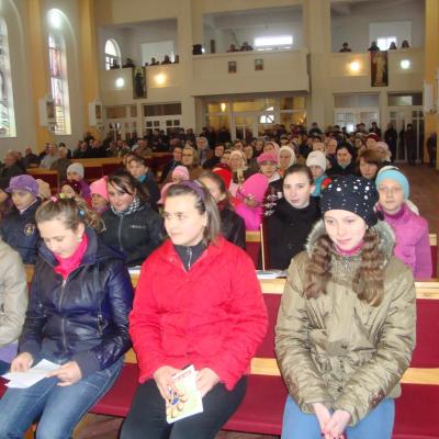 7 aprilie: Horgeşti: Vizita părintelui misionar Bartolomeu Blaj