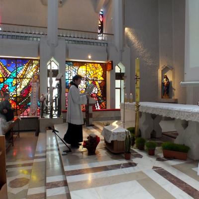 9 aprilie: Iaşi: Oră de rugăciune pentru preoţi
