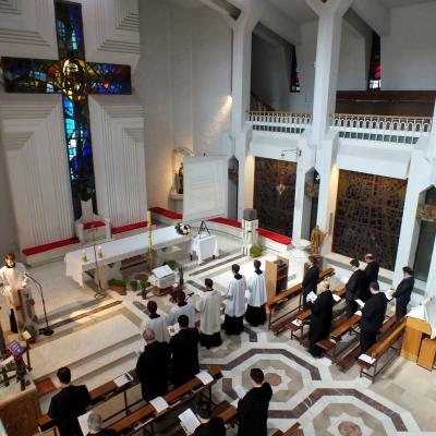 9 aprilie: Iaşi: Oră de rugăciune pentru preoţi