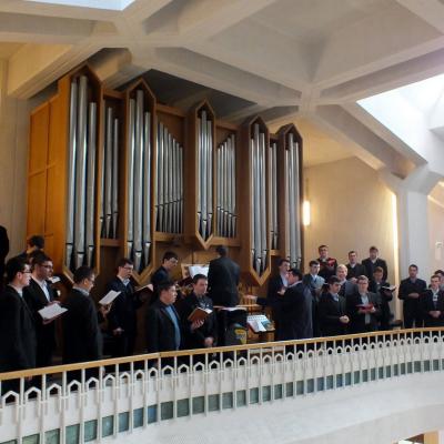 9 aprilie: Iaşi: Oră de rugăciune pentru preoţi