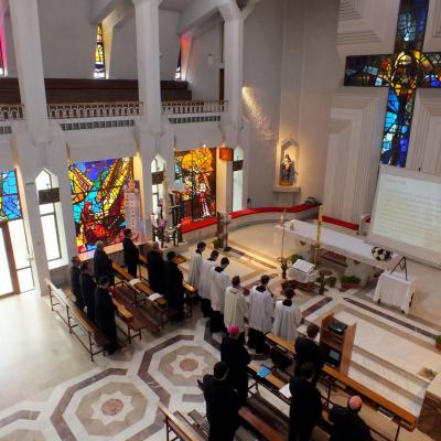 9 aprilie: Iaşi: Oră de rugăciune pentru preoţi