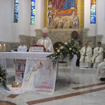 13 aprilie: Luncani: Exerciţii spirituale şi reînnoire de voturi