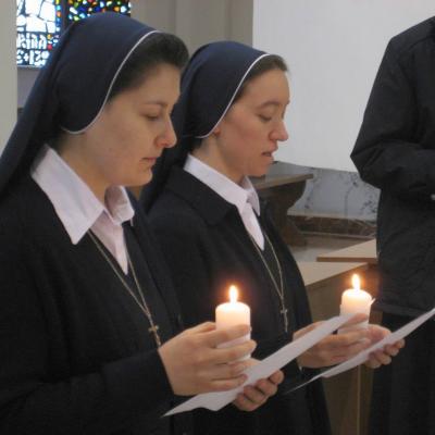 13 aprilie: Luncani: Exerciţii spirituale şi reînnoire de voturi