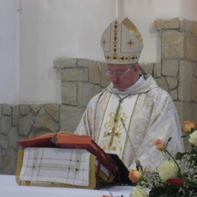 13 aprilie: Luncani: Exerciţii spirituale şi reînnoire de voturi