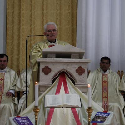 14 aprilie: Roman: Întâlnirea diecezană a persoanelor consacrate (II)