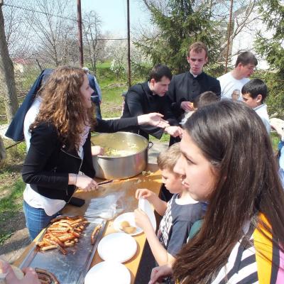 20 aprilie: Iaşi: Întâlnirea copiilor şi adolescenţilor ministranţi din Dieceza de Iaşi. Momentele de la ITRC