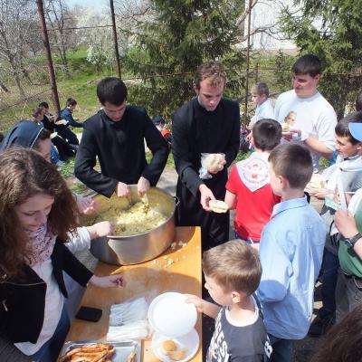 20 aprilie: Iaşi: Întâlnirea copiilor şi adolescenţilor ministranţi din Dieceza de Iaşi. Momentele de la ITRC
