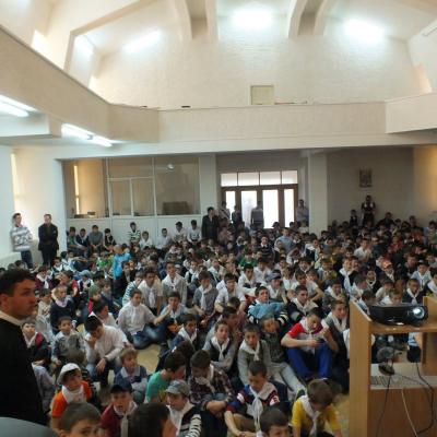 20 aprilie: Iaşi: Întâlnirea copiilor şi adolescenţilor ministranţi din Dieceza de Iaşi. Momentele de la ITRC