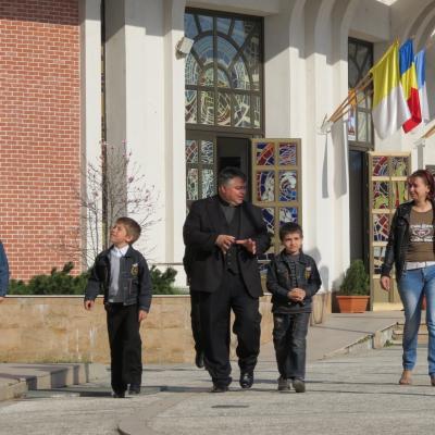 20 aprilie: Iaşi: Întâlnirea copiilor şi adolescenţilor ministranţi din Dieceza de Iaşi