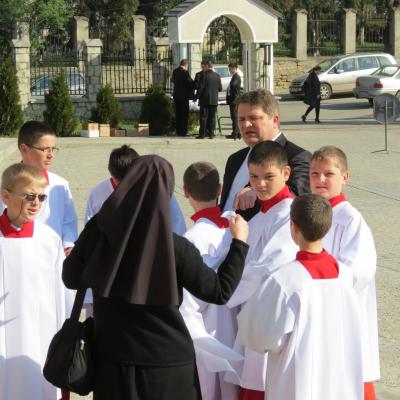 20 aprilie: Iaşi: Întâlnirea copiilor şi adolescenţilor ministranţi din Dieceza de Iaşi