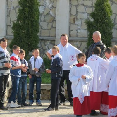 20 aprilie: Iaşi: Întâlnirea copiilor şi adolescenţilor ministranţi din Dieceza de Iaşi