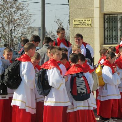 20 aprilie: Iaşi: Întâlnirea copiilor şi adolescenţilor ministranţi din Dieceza de Iaşi