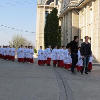 20 aprilie: Iaşi: Întâlnirea copiilor şi adolescenţilor ministranţi din Dieceza de Iaşi