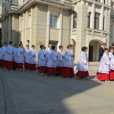 20 aprilie: Iaşi: Întâlnirea copiilor şi adolescenţilor ministranţi din Dieceza de Iaşi