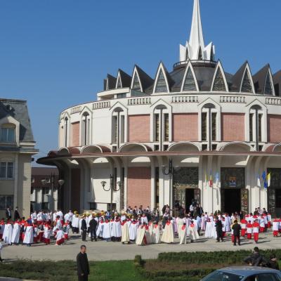 20 aprilie: Iaşi: Întâlnirea copiilor şi adolescenţilor ministranţi din Dieceza de Iaşi