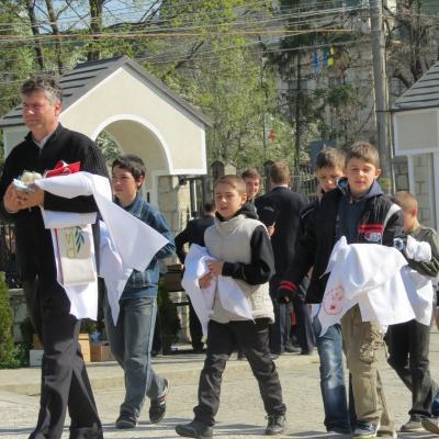 20 aprilie: Iaşi: Întâlnirea copiilor şi adolescenţilor ministranţi din Dieceza de Iaşi