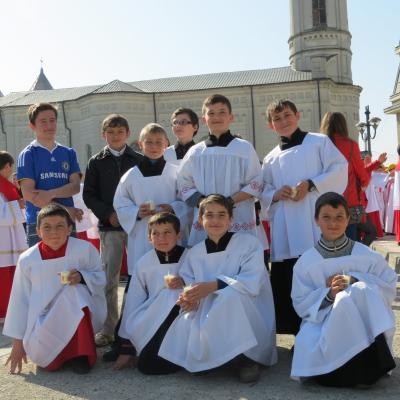 20 aprilie: Iaşi: Întâlnirea copiilor şi adolescenţilor ministranţi din Dieceza de Iaşi