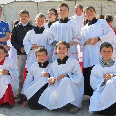 20 aprilie: Iaşi: Întâlnirea copiilor şi adolescenţilor ministranţi din Dieceza de Iaşi