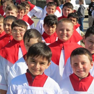 20 aprilie: Iaşi: Întâlnirea copiilor şi adolescenţilor ministranţi din Dieceza de Iaşi