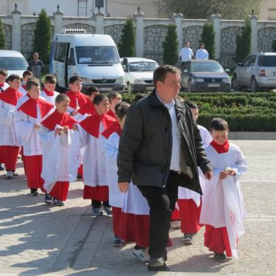 20 aprilie: Iaşi: Întâlnirea copiilor şi adolescenţilor ministranţi din Dieceza de Iaşi