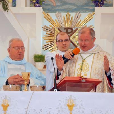 21 aprilie: Iugani: Jubileu de aur al pr. Anton Dancă