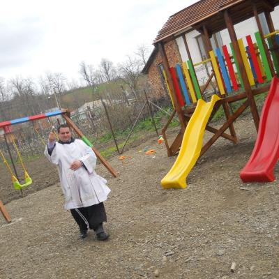 21 aprilie: Buruieneşti: Încheierea anului jubiliar dedicat Maicii Maria Roza Zangara