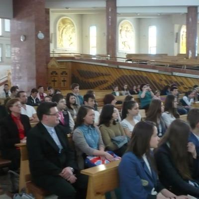 24 aprilie: Bacău: Un dar pentru copiii din Kenya
