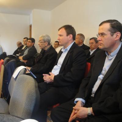 24 aprilie: Bacău: Şedinţa decanală