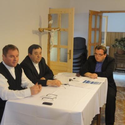 24 aprilie: Bacău: Şedinţa decanală