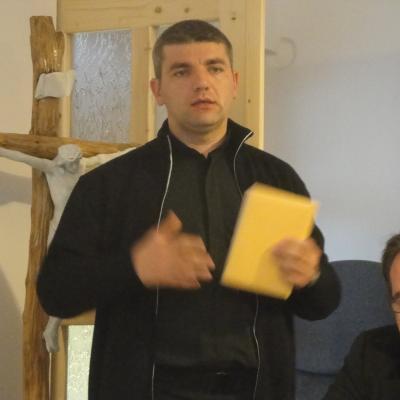24 aprilie: Bacău: Şedinţa decanală