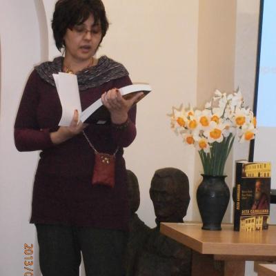 25 aprilie: Iaşi: Masă rotundă cu prezentarea volumului de documente "Acta camilliana"