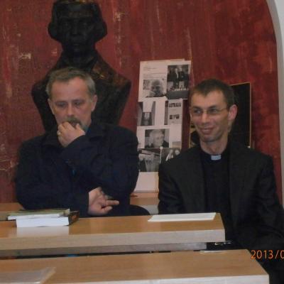 25 aprilie: Iaşi: Masă rotundă cu prezentarea volumului de documente "Acta camilliana"