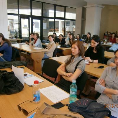 25 aprilie: Iaşi: Masă rotundă cu prezentarea volumului de documente "Acta camilliana"