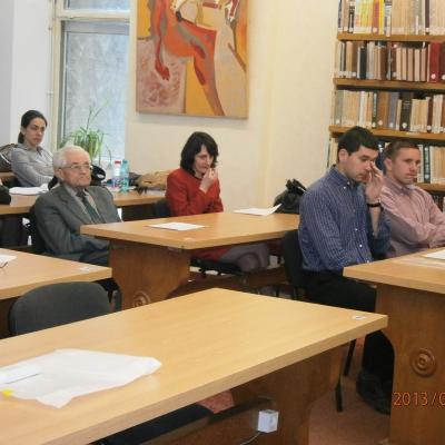 25 aprilie: Iaşi: Masă rotundă cu prezentarea volumului de documente "Acta camilliana"