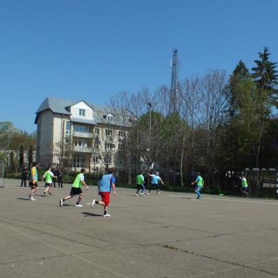 27 aprilie: Iaşi: Întâlnirea preoţilor profesori de la seminarul romaşcan şi de la cel ieşean