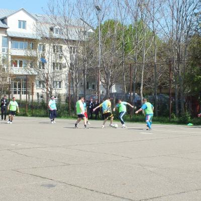 27 aprilie: Iaşi: Întâlnirea preoţilor profesori de la seminarul romaşcan şi de la cel ieşean