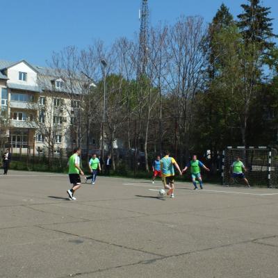 27 aprilie: Iaşi: Întâlnirea preoţilor profesori de la seminarul romaşcan şi de la cel ieşean