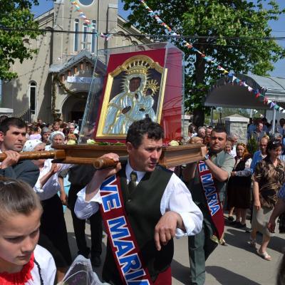 28 aprilie - 1 mai: Luncaşi: Icoana de la Cacica şi sfintele misiuni