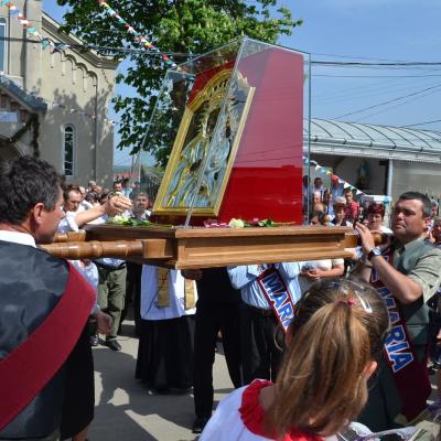 28 aprilie - 1 mai: Luncaşi: Icoana de la Cacica şi sfintele misiuni