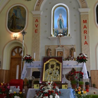 28 aprilie - 1 mai: Luncaşi: Icoana de la Cacica şi sfintele misiuni