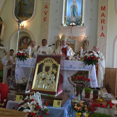 28 aprilie - 1 mai: Luncaşi: Icoana de la Cacica şi sfintele misiuni