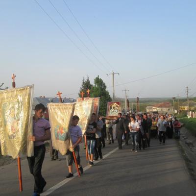 28 aprilie - 1 mai: Luncaşi: Icoana de la Cacica şi sfintele misiuni