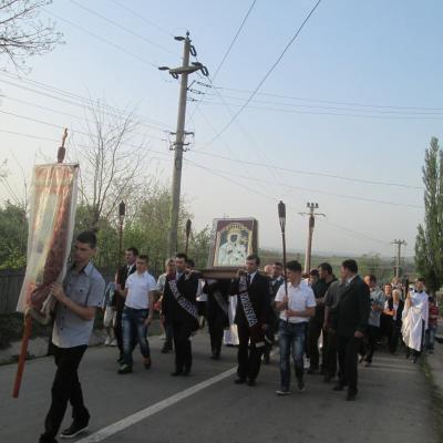 28 aprilie - 1 mai: Luncaşi: Icoana de la Cacica şi sfintele misiuni