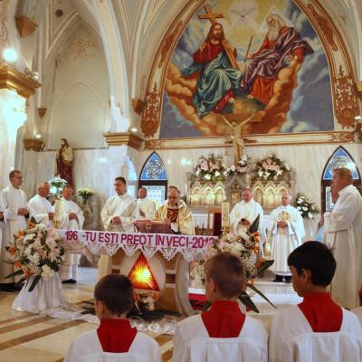 28 aprilie: Oituz: Cinci decenii de slujire preoţească