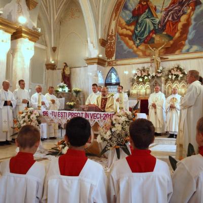 28 aprilie: Oituz: Cinci decenii de slujire preoţească
